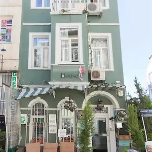 https://taksim-green-house-hostel.istanbul-turkeyhotels.com